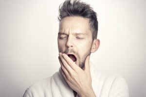 Γενιά Z: Διαφημίζουν στο tiktok τη “νοοτροπία της τεμπελιάς”!!! Οι “Μη Απαραίτητοι Άνθρωποι” είναι εδώ