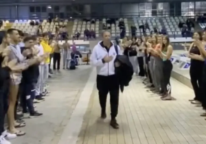 Τέμπη: Αποθέωσαν τον διασώστη της ΕΜΑΚ και προπονητή του ΠΑΟΚ, vid