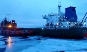 Κινέζικο πλοίο βυθίστηκε σε ρωσικά ύδατα, vid