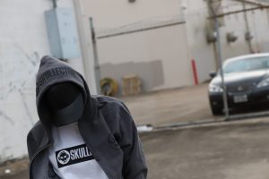 Πετρούπολη: Συμμορία ανηλίκων λήστευε μαθητές και ανέβαζε στο TikTok όσα έκανε (video)