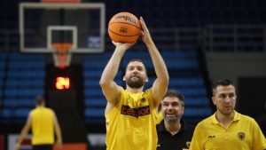 Σοκ στην ΑΕΚ: Ρήξη αχιλλείου ο Στρέλνιεκς!