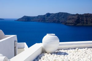 Αποσύρεται το ωκεανογραφικό που έκανε γεωτρήσεις στο ηφαίστειο της Σαντορίνης
