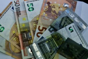 Καβάλα: Bάζουν λουκέτο καταστήματα μετά την πανδημία
