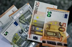 Τι προβλέπεται για την αμοιβή των εργαζόμενων τον Δεκαπενταύγουστο