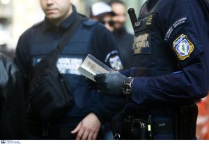 Αλγερινή ΑΠΟΚΕΦΑΛΙΣΕ 12χρονο κορίτσι από το Παρίσι: «Ένα στα δύο εγκλήματα γίνεται από αλλοδαπούς», vid