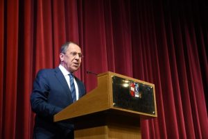 Λαβρόφ: Είμαστε έτοιμοι να αναπτύξουμε ΣΤΡΑΤΟ στα σύνορα Αρμενίας-Αζερμπαϊτζάν