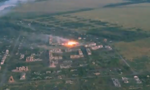 ΒΙΝΤΕΟ: Ρωσικοί πύραυλοι κάνουν νυχτερινό…χαμό στην Ουκρανία