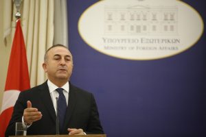 Τσαβούσογλου: Η Ελλάδα παραβιάζει ξεκάθαρα τη Συνθήκη της Λωζάνης με τα νησιά