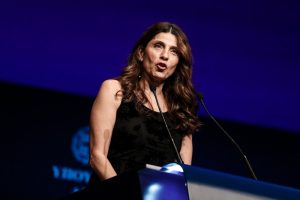Τσαπανίδου: «Αρχιερέας των παράνομων παρακολουθήσεων και της συγκάλυψης ο Μητσοτάκης»