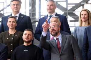 Ζελένσκι: «Εύχομαι ο Πούτιν να περάσει το υπόλοιπο της ζωής του σε υπόγειο με κουβά για τουαλέτα»