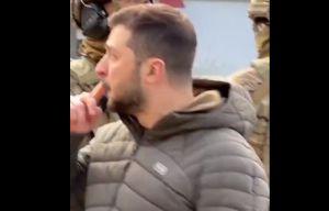 Γιατί…πειράζει πολύ τη μύτη του ο Ζελένσκι; – vid