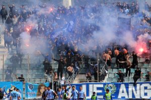 Νίκη Βόλου-ΑΕΛ: Οριστική διακοπή λόγω επεισοδίων!!! Έπεσαν κορμιά!!!