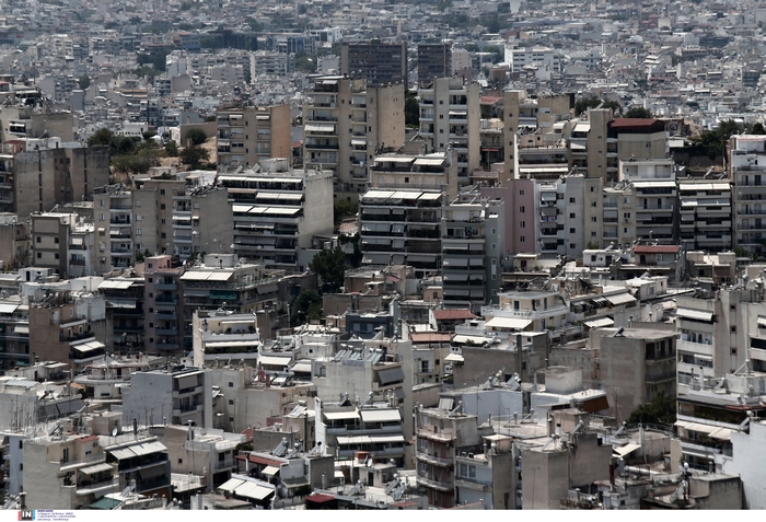 Συγκέντρωση ενάντια στα φορολογικά μέτρα την Τρίτη το μεσημέρι στο Σύνταγμα