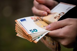 Χοντρά λεφτά Ευρωπαίων πολιτών πάνε στον Ζελένσκι! Η Ε.Ε. δίνει άλλα 1,5 δισ. ευρώ