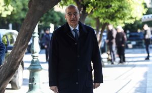 Ανάρτηση Δένδια για τη σημερινή επέτειο θανάτου του Κωνσταντίνου Καραμανλή