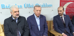 “Άγριες” προεκλογικές δηλώσεις-ανέκδοτο Ερντογάν: Ψηφίστε με να δώσουμε ισχυρό μάθημα στις ΗΠΑ