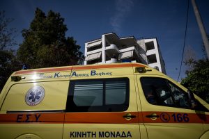 Tραυματίστηκε ηλικιωμένος από «αδέσποτη» σφαίρα στο Μενίδι