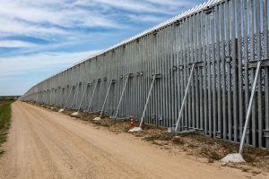 Ανεβαίνει το πολιτικό θερμόμετρο – Ιδιωτικοποίηση του νερού και  επέκταση του φράχτη στον Έβρο τα “καυτά” θέματα (video)