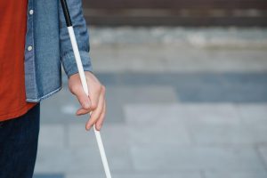 Παγκόσμια Ημέρα Braille: Τα καταστήματα οφείλουν να εξασφαλίζουν την πληροφόρηση ατόμων με αναπηρία
