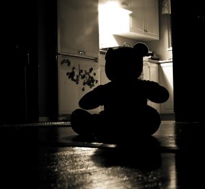 Θεσσαλονίκη: Άνδρας καταδικάστηκε για τον ξυλοδαρμό του 9χρονου παιδιού του – Ισχυρίστηκε ότι ήταν σε άμυνα