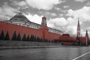 Ρωσία: Ψευδείς και ασαφείς οι κατηγορίες του Διεθνούς Ποινικού Δικαστηρίου για εγκλήματα πολέμου