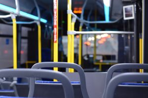 ΟΑΣΑ: Αναβαθμίζονται σε «έξυπνες» 7.500 στάσεις λεωφορείων και τρόλεϊ
