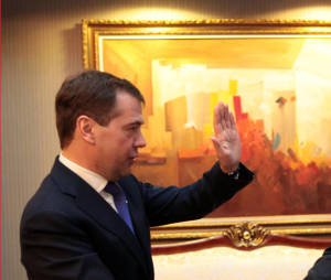 Μεντβέντεφ προς Γερμανία: «Ετοιμαστείτε για ρωσική παρέλαση στο Βερολίνο»