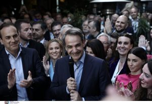 Κόντρα Μητσοτάκη-Βενιζέλου για τις υποκλοπές