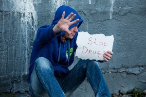 Αυξάνεται ανησυχητικά η χρήση ναρκωτικών σε νέες γενιές – Σε ανοδική πορεία η χρήση της κοκαΐνης