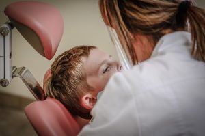 Με επίδομα και στον οδοντίατρο… Dentist Pass: Πότε δίνεται το voucher για παιδιά 6-12 ετών