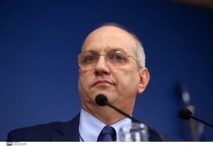 Οικονόμου: “Πώς ο Έλληνας δεν θα παίρνει το αυτοκίνητό του και θα χρησιμοποιεί περισσότερο τα ΜΜΜ”