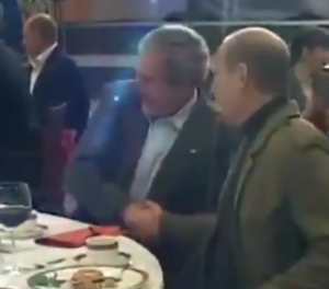 Όταν στον Μπους άρεσε να γλεντάει με τον Πούτιν και να γίνεται χαμός – Δείτε το ΒΙΝΤΕΟ