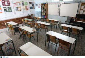 Σχολικός πίνακας καταπλάκωσε καθηγήτρια στα Χανιά