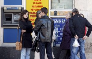 ΤΡΑΠΕΖΙΤΕΣ για Ουκρανία: «Για αυτό πρέπει να κερδίσουμε τον πόλεμο με τους Ρώσους», vid