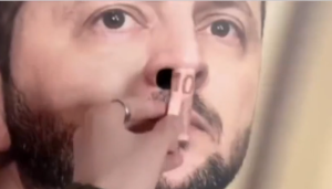 Το απόλυτο ΒΙΝΤΕΟ!!! Λεφτά μπαίνουν μέσα στην μύτη του Ζελένσκι…