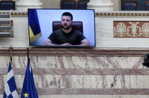 Ο Ζελένσκι αποπέμπει τους επικεφαλής όλων των περιφερειακών κέντρων στρατολόγησης