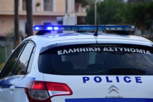 Τρομακτικό τροχαίο στο Μοσχάτο: Νεκρός 65χρονος που παρασύρθηκε από περιπολικό