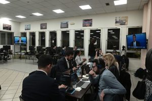 Debate: «Ξέρετε πόσες φορές μας έκαναν νόημα (να σωπάσουμε);; Μετάνιωσα που πήγα», vid