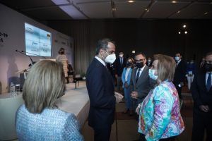 Φαν του Πιερρακάκη η Παγώνη: «Τον ψηφίζω, βοήθησε με τα εμβόλια – Ο covid είναι εδώ», vid