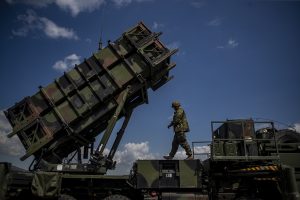 Πύραυλοι Patriot και HIMARS στο νέο στρατιωτικό πακέτο-«μαμούθ» των ΗΠΑ στην Ουκρανία
