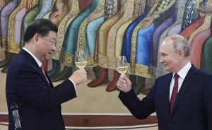 Σε δύο «στρατόπεδα» ο πλανήτης: Συμμαχία Ρωσίας-Κίνας κατά ΝΑΤΟ-ΗΠΑ