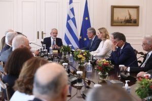 Συνεδριάζει σήμερα το Υπ. Συμβούλιο – Στο τραπέζι οι νέες εκλογές – Αύριο ανοίγει η Βουλή