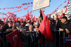 Συμπλοκή Τούρκων σε εκλογικό κέντρο στην Ολλανδία