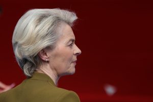 Ούρσουλα φον ντερ Λάιεν: Στεκόμαστε στο πλευρό της Ελλάδας – Στέλνουμε υποστήριξη από τον στόλο της rescEU