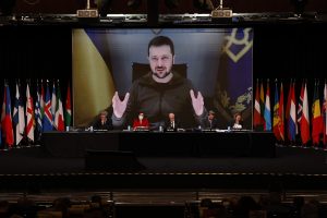Ουκρανία: Εκεί πάνε τα λεφτά Ευρωπαίων και Αμερικανών πολιτών;;; vid