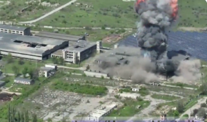 Εγκαταστάσεις του ουκρανικού στρατού βομβαρδίστηκαν στη Χερσώνα, vid