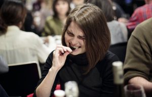 Νέα έρευνα καλεί τον κόσμο να φάει έντομα: «Βοηθάνε στον μεταβολισμό»