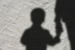 Φρίκη στη Φλώρινα: 29χρονος αλλοδαπός κατηγορείται για βιασμούς και αποπλανήσεις παιδιών