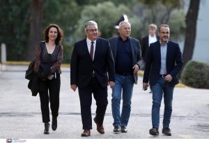 ΚΚΕ προς Τσίπρα: Αντίπαλοι στην αντιλαϊκή πολιτική της ΝΔ δεν μπορεί να είναι αυτοί που την εφάρμοσαν