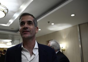 Μπακογιάννης: Συνεχίζει να είναι στο πλευρό του Μπελέρη- Συναντήθηκε με τον γιο του Πέτρο